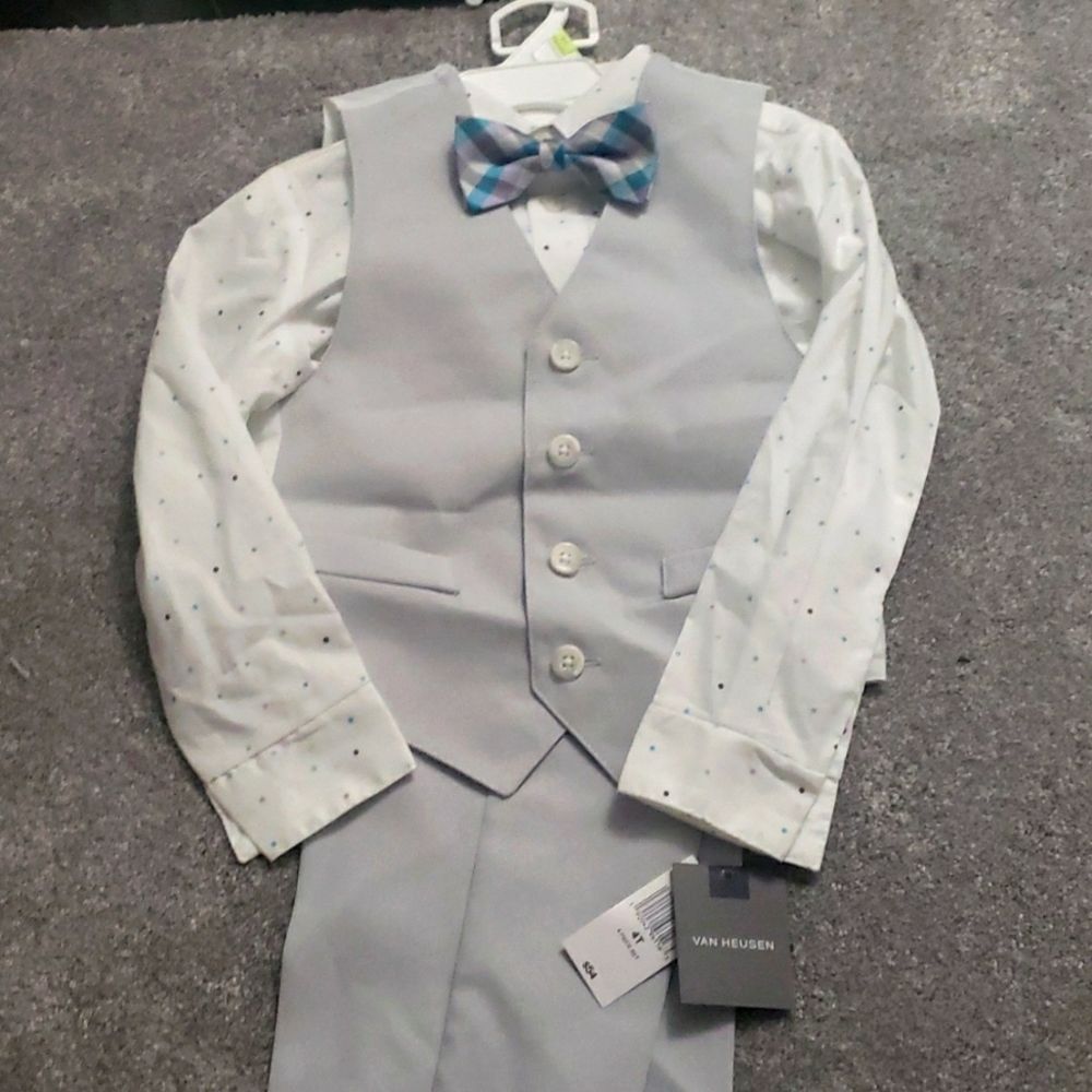 Boy suit set size 4t